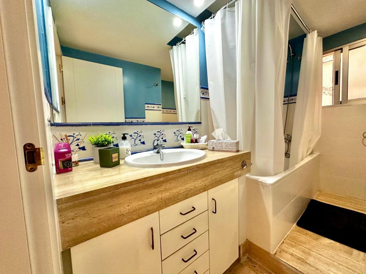 Moderna Habitacion En El Corazon De อาลิกันเต ภายนอก รูปภาพ